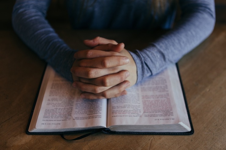 ASISTEN IMAM DALAM PERAYAAN LITURGI